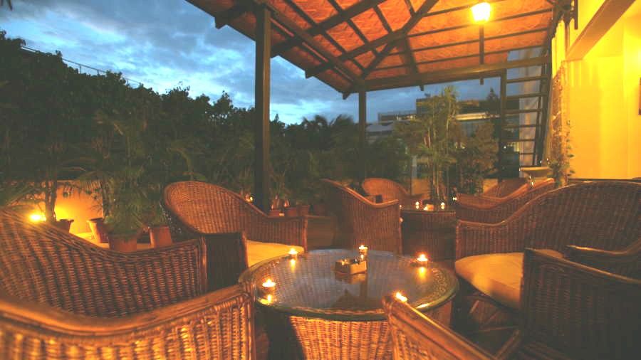 Justa Off Mg Road Hotel Бангалор Екстериор снимка